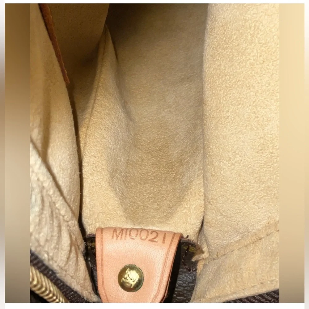 LOUIS VUITTON✅BUNDLE DEAL GM BAG+WALLET
